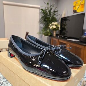 NEW Christian Louboutin Sweetie Jane Flat Size 40 in Black Patent Leather